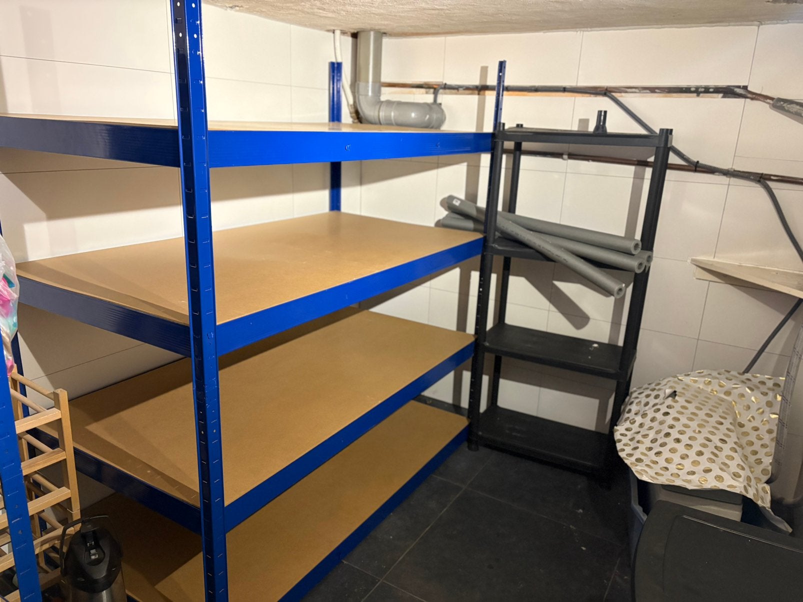 Stellingkast, Ophalen, Zo goed als nieuw