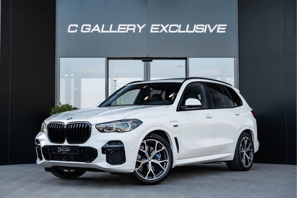 BMW X5 xDrive45e High Executive - M Sport | Panorama | Laser, Gebruikt, 394 pk, Wit, Vierwielaandrijving