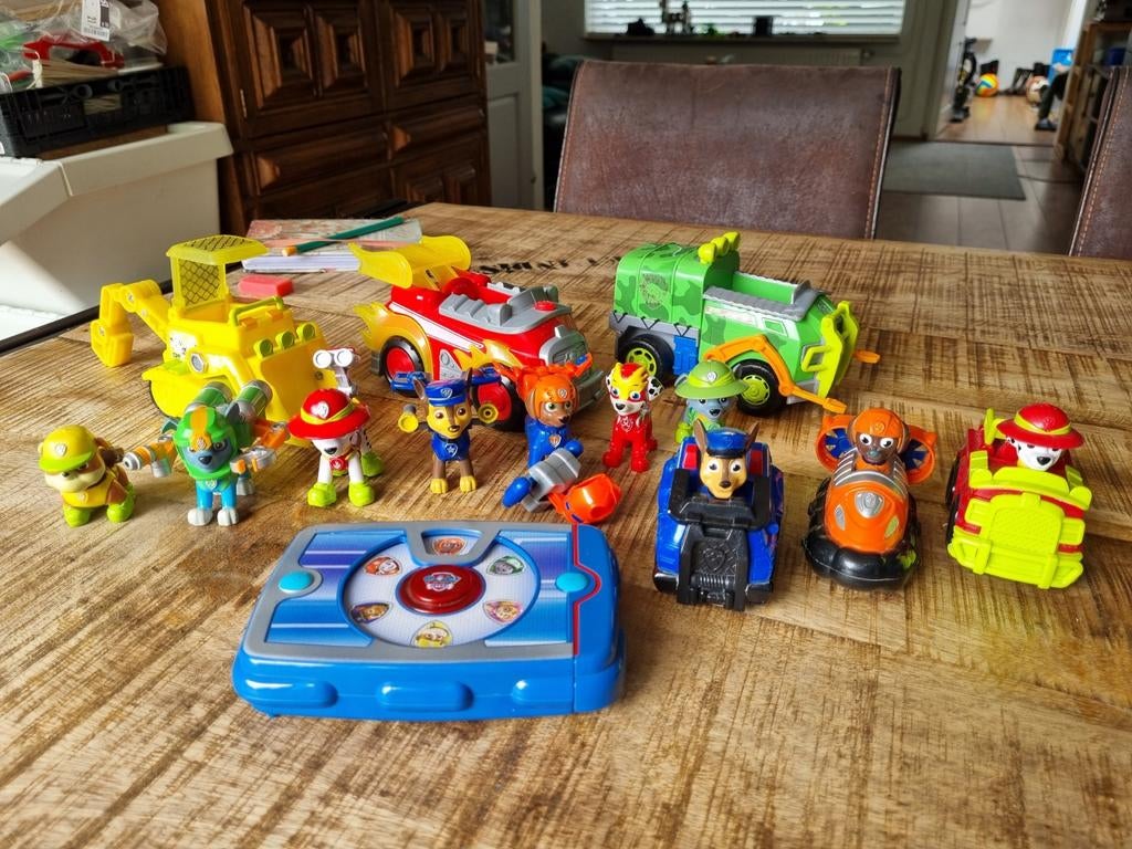 Paw Patrol figuren & auto's & patroller, Ophalen of Verzenden, Gebruikt