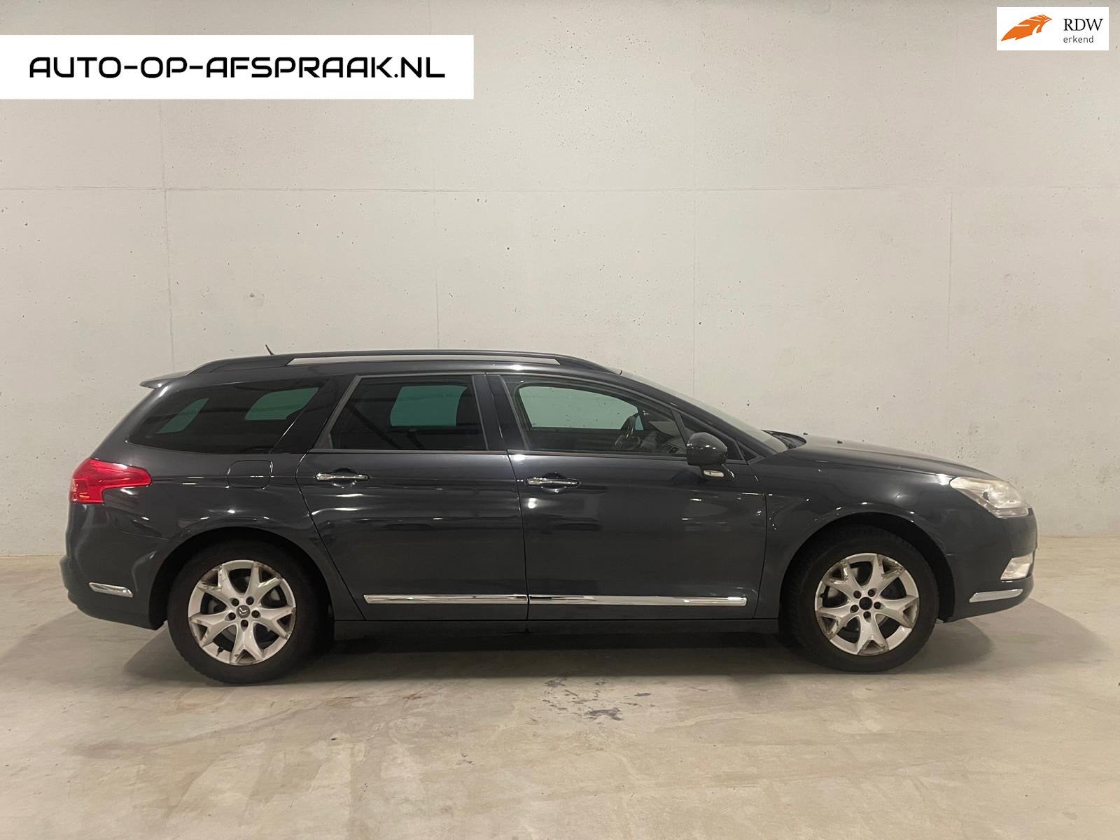 Citroen C5 Tourer 2.0 16V Ligne Business Trehaak Navi Clima, Auto's, Citroën, Voorwielaandrijving, Dealer onderhouden, Gebruikt