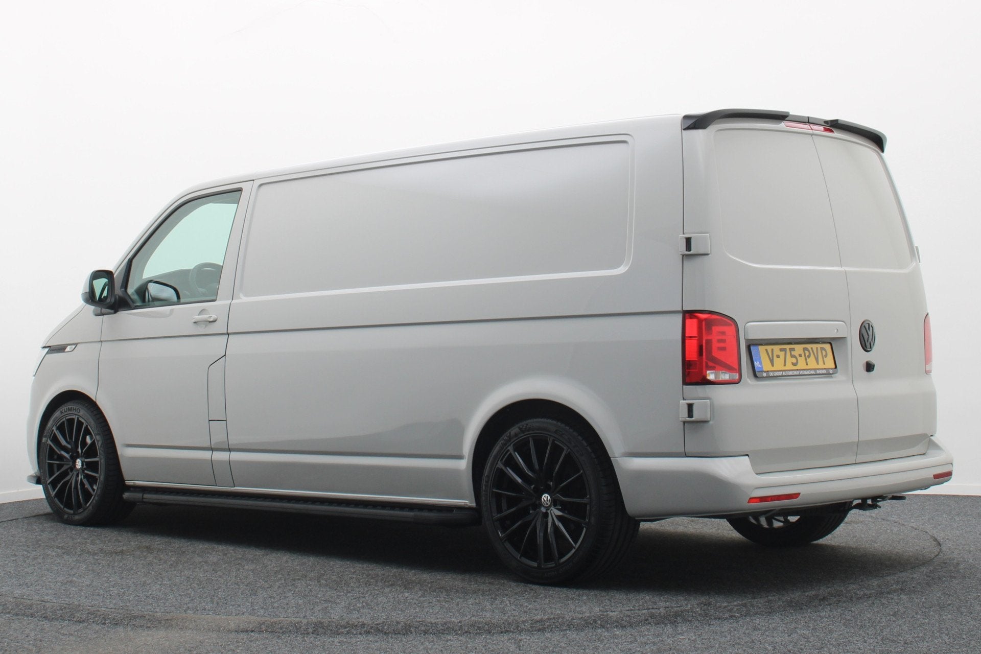 Volkswagen Transporter 2.0 TDI DSG L2H1 Leer, 3-Zits, Camera, Auto's, Dealer onderhouden, Gebruikt, 4 cilinders, 150 pk