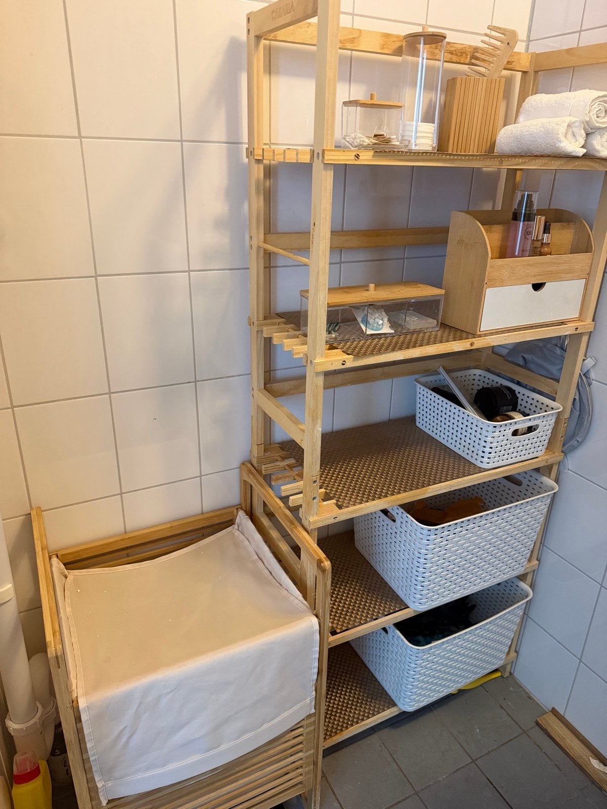 Bamboe badkamerrek met wasmand - bamboe/hout stijl, Ophalen, Gebruikt