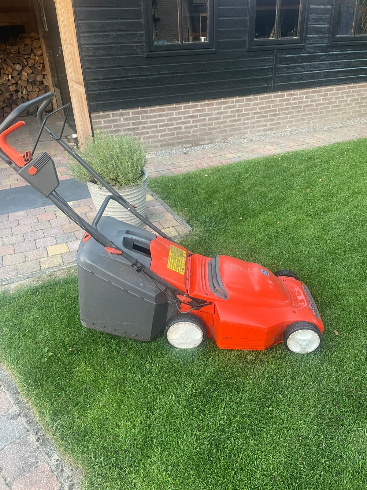 Husqvarna elektrische maaier, Tuin en Terras, Grasmaaiers, Ophalen, Gebruikt, Elektrische grasmaaier