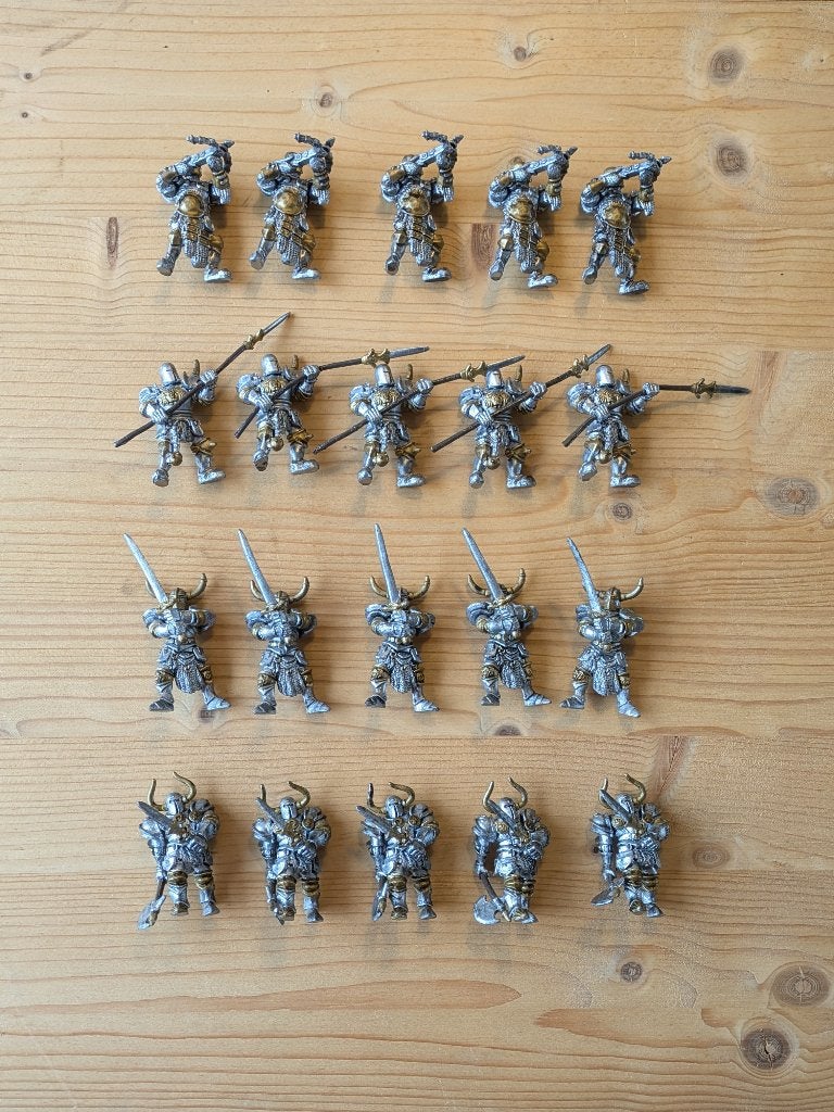 Plastoy - tube met 20 mini figuren - Guerriers - Warriors, Ophalen of Verzenden, Zo goed als nieuw