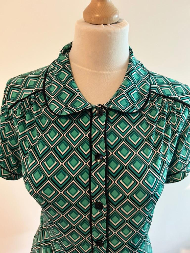 King Louie maat L retro groene top blouse 3311, Kleding | Dames, Maat 42/44 (L), Ophalen of Verzenden, Zo goed als nieuw, King Louie