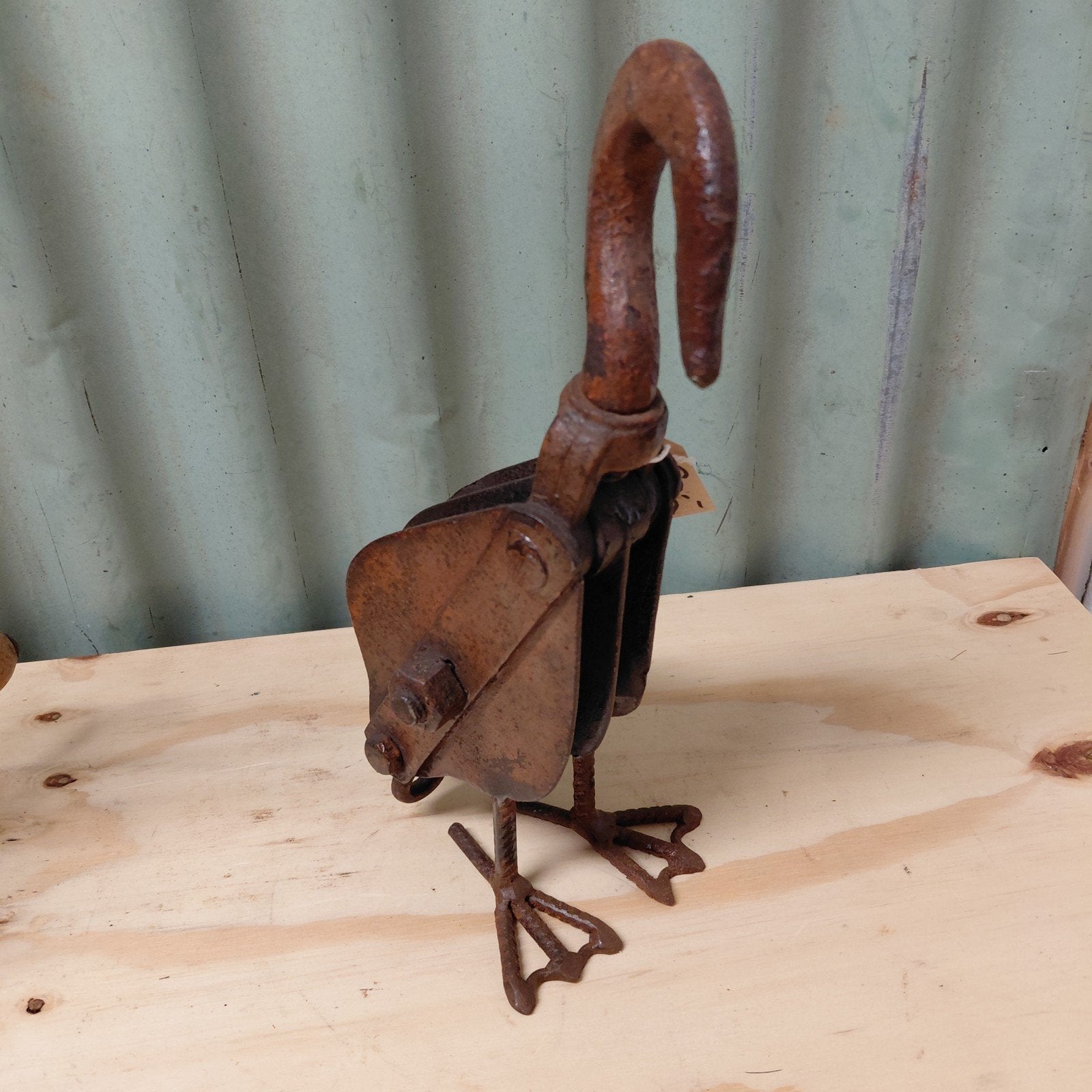 Metalen vogel gemaakt van oud katrol - upcycling - metal art, Huis en Inrichting, Woonaccessoires | Overige, Ophalen of Verzenden