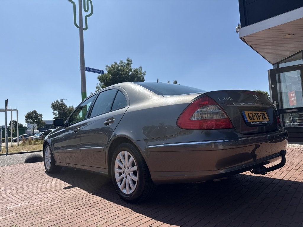 Mercedes-Benz E-Klasse 200 CDI Elegance automaat airco nette, Auto's, Mercedes-Benz, Automaat, Gebruikt, 4 cilinders, Origineel Nederlands