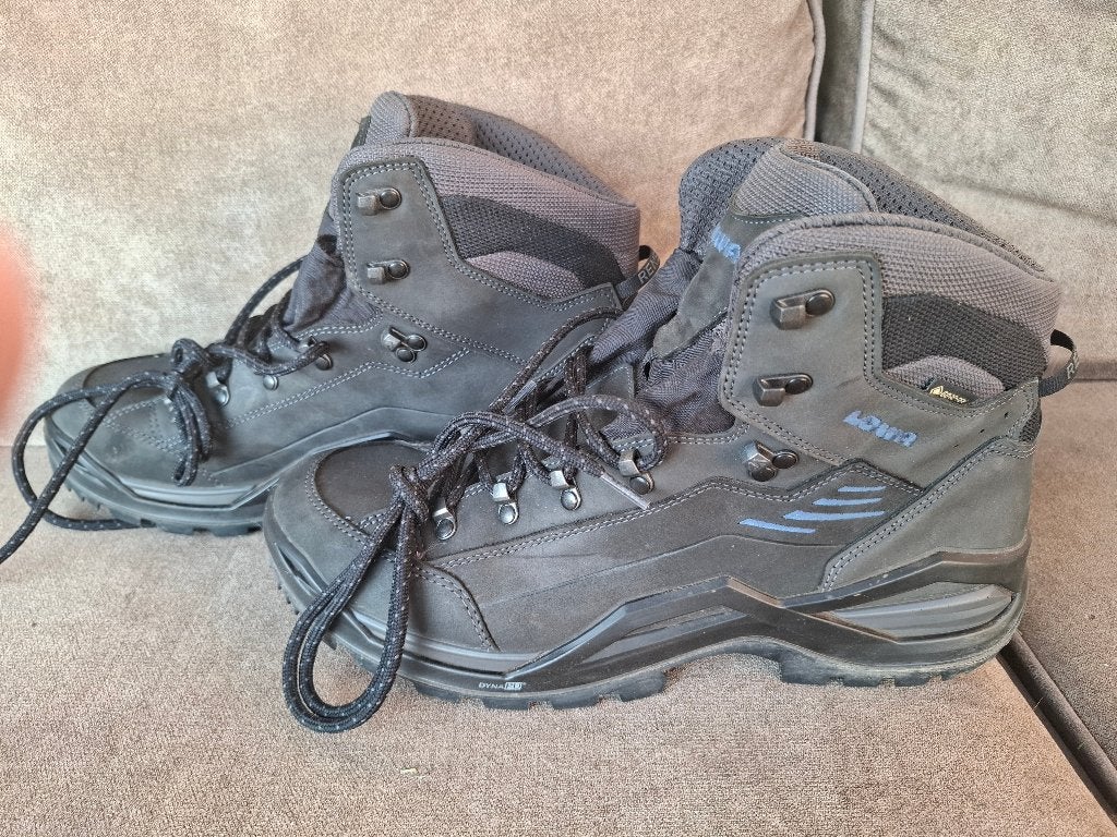 Lowa Renegade Evo GTX Mid Wide - UK 11 / EU 46 (ZGAN), Lowa, Zwart, Ophalen of Verzenden, Zo goed als nieuw