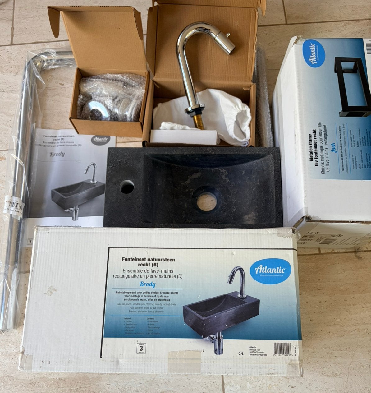 Natuurstenen fonteinset + metalen frame nieuw in doos, Ophalen, Nieuw, Wastafel