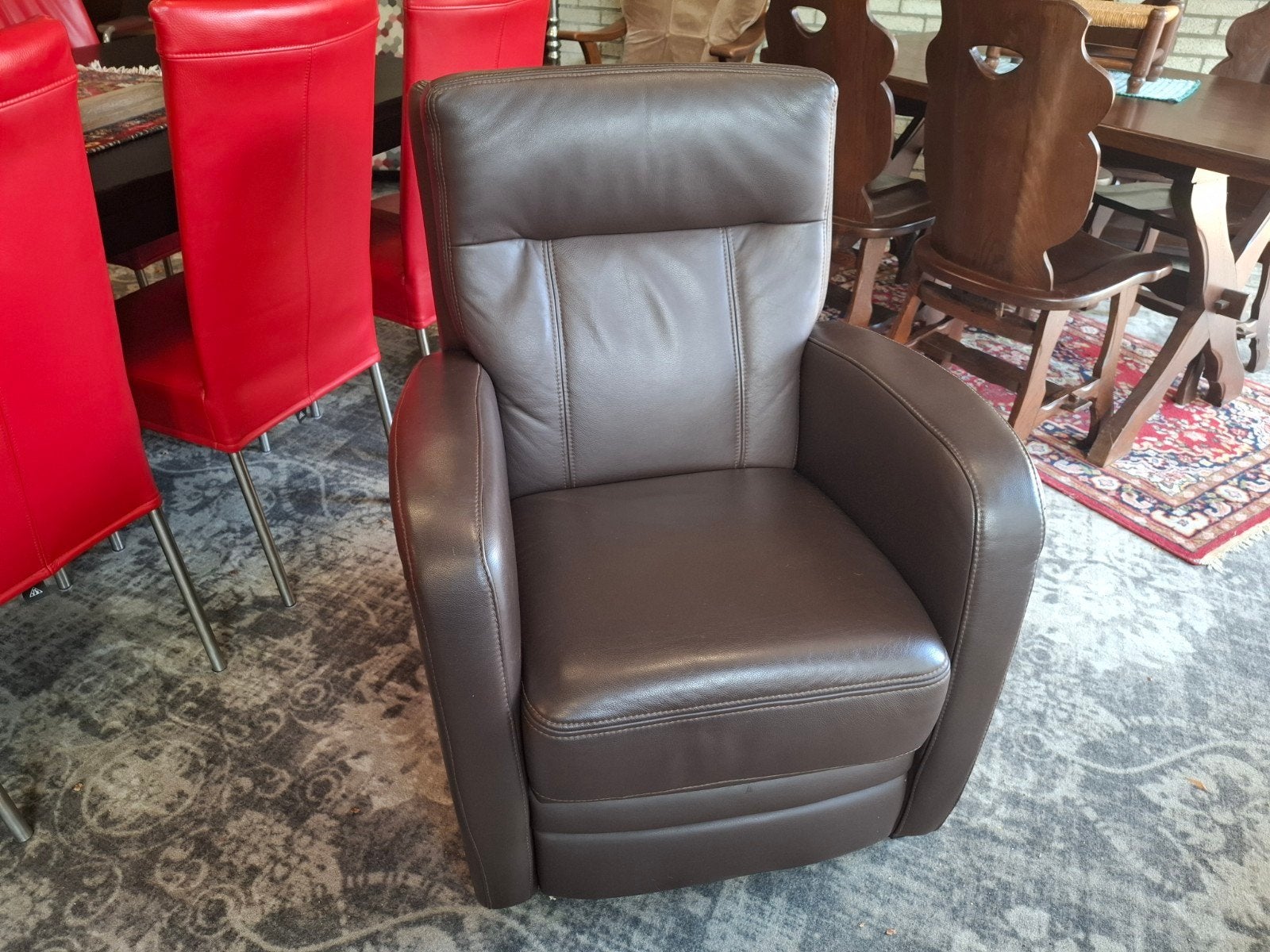 Pracht lieve senioren Fauteuil volledig leer leder zgan Kijk, Ophalen, Zo goed als nieuw, Leer