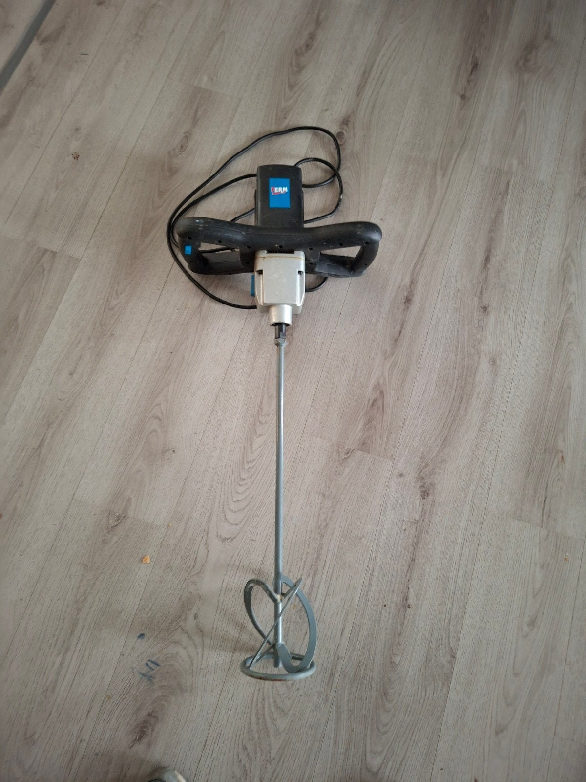 verf stuck betonmixer., Ophalen, Zo goed als nieuw