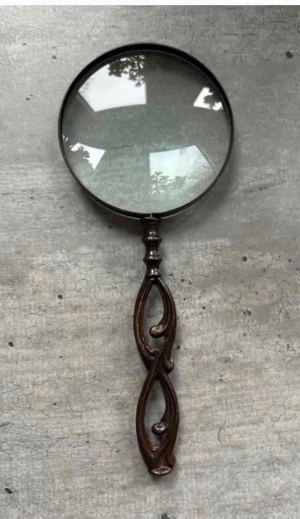 Vintage Vergrootglas met Sierlijke metalen Handgreep, Hobby en Vrije tijd, Vergrootglazen, Loepen en Loeplampen, Vergrootglas of Loep