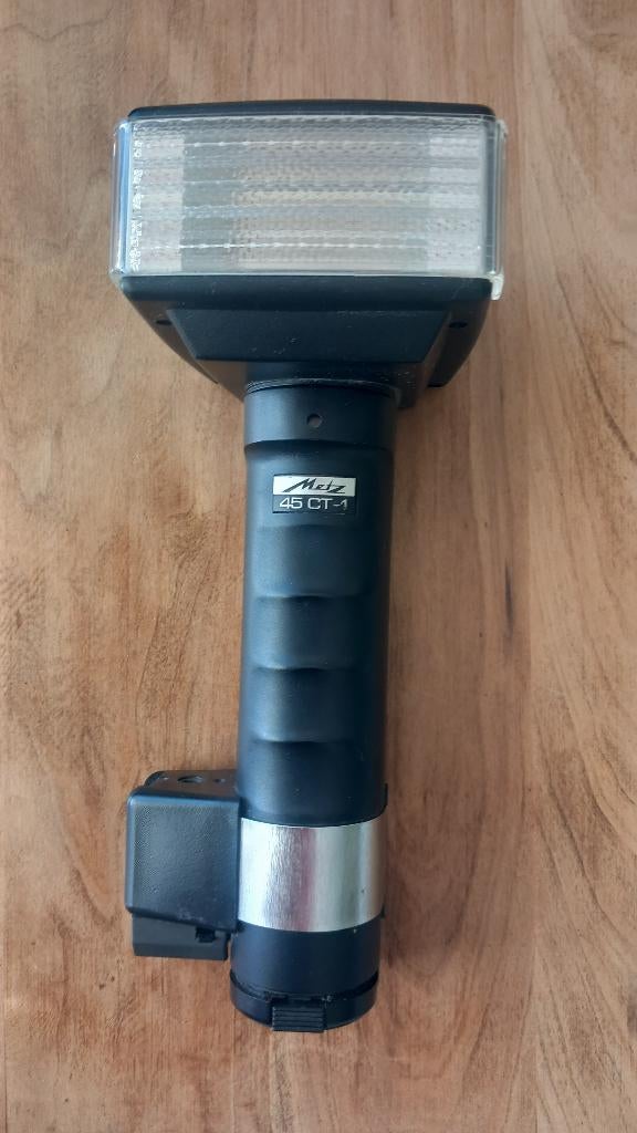 flitser Metz 45 ct-1, Audio, Tv en Foto, Fotografie | Flitsers, Ophalen of Verzenden, Gebruikt, Metz, Kantelbaar