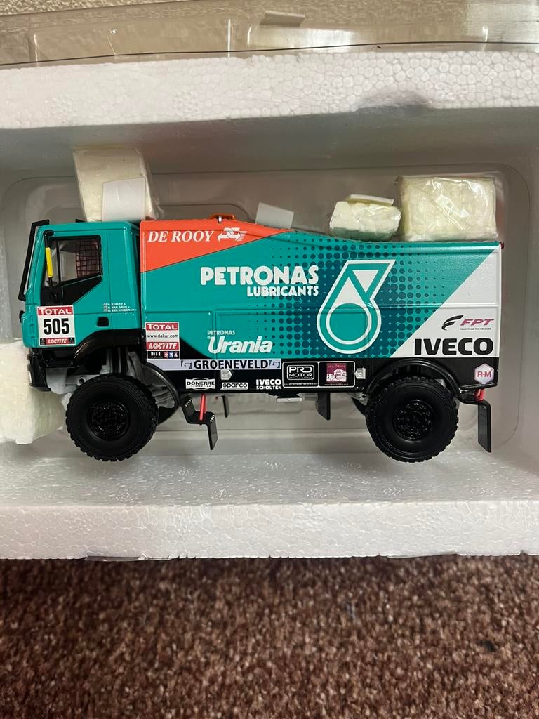 Dakar Iveco Trakker H.Stacey/Team de Rooy nr505 2012!!, Hobby en Vrije tijd, Modelauto's | 1:50, Ophalen of Verzenden, Nieuw, Bus of Vrachtwagen