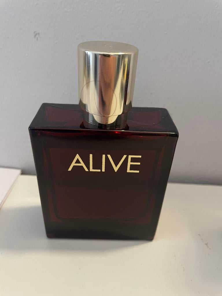 2x Hugo Boss Alive Absolu Parfum Intense 40/50 ml, Ophalen of Verzenden, Zo goed als nieuw