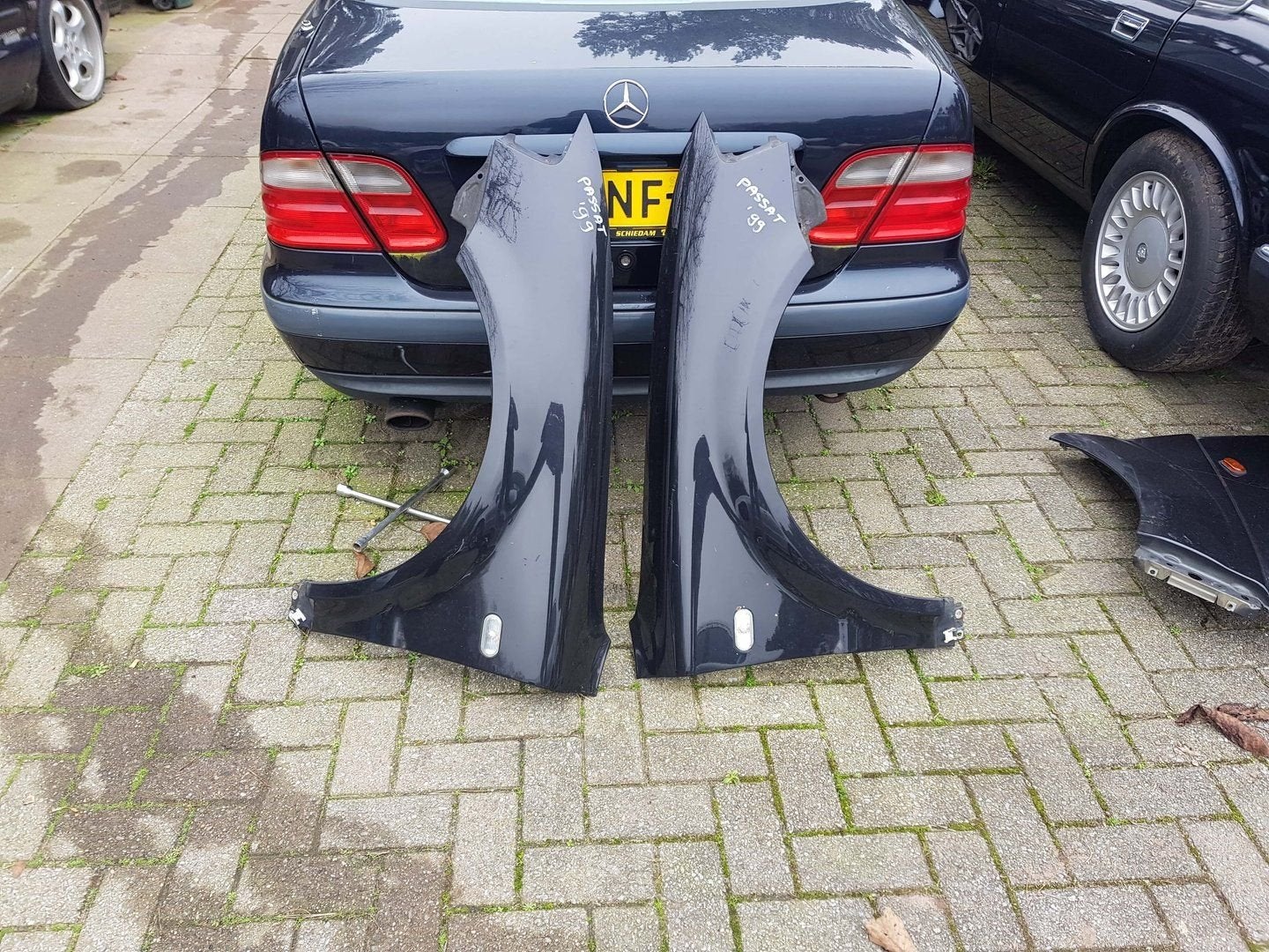 VW Passat voorschermen bj 99, Gebruikt, -, -, Ophalen of Verzenden
