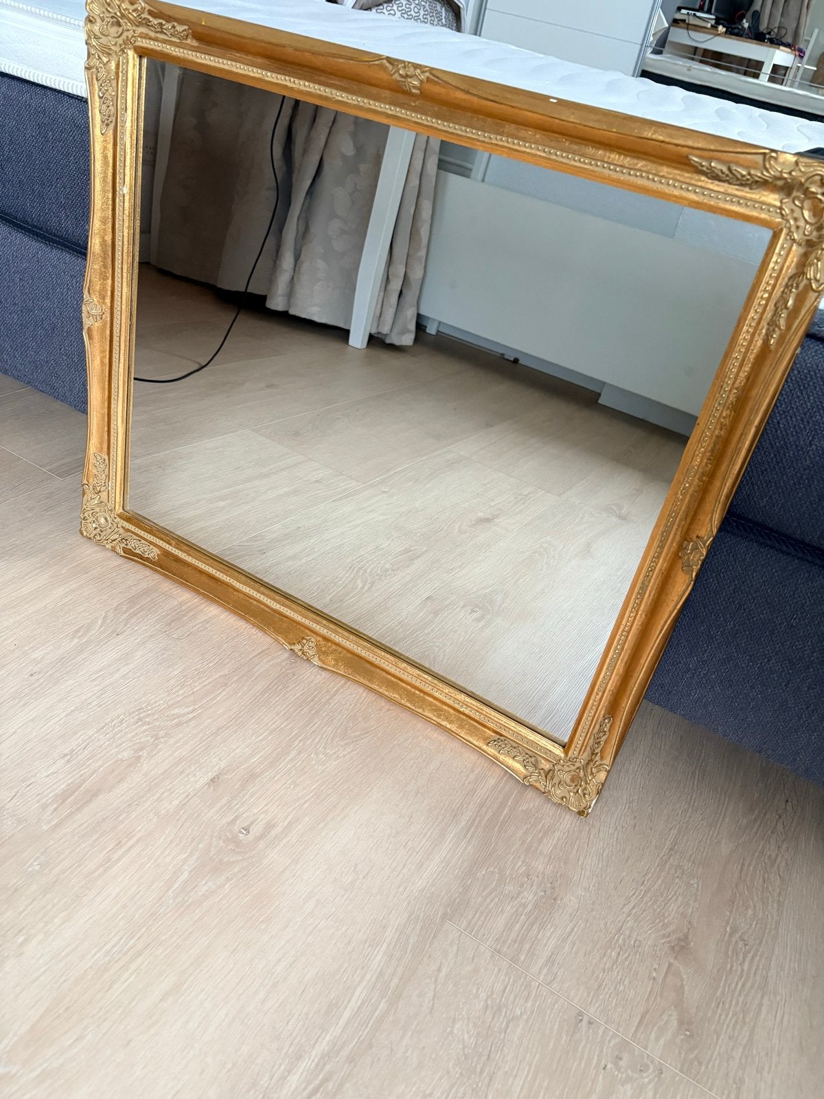 Gouden spiegel met barok lijst - 67x57 cm, Ophalen, Gebruikt, Minder dan 100 cm, Rechthoekig