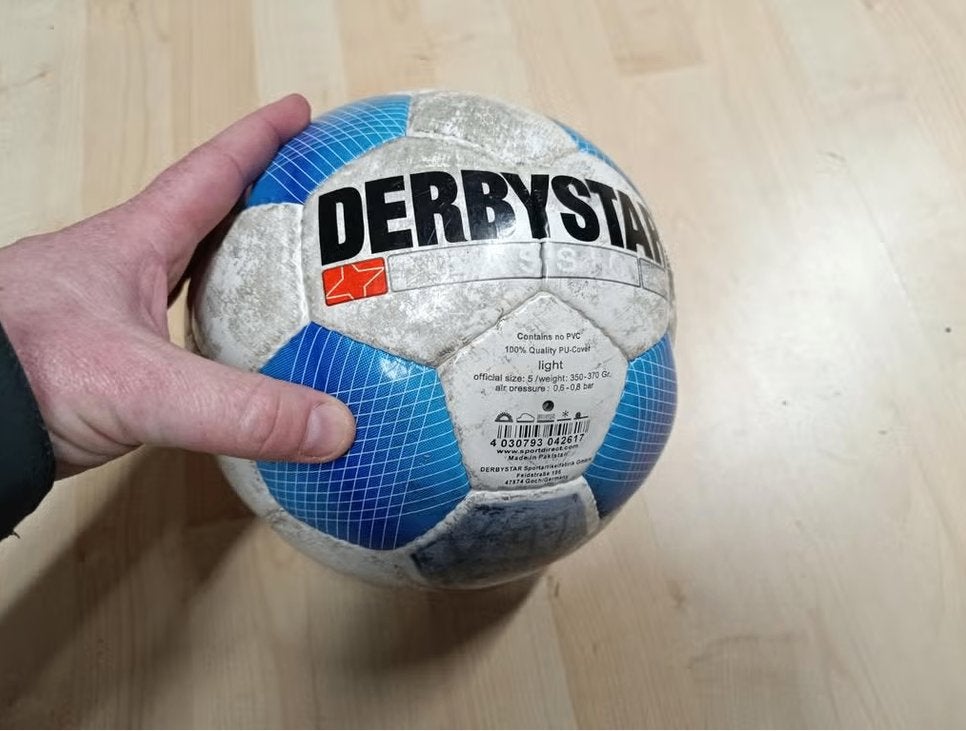 Derby star size 5 light voetbal, Gebruikt, Maat XS of kleiner, Bal, Ophalen of Verzenden