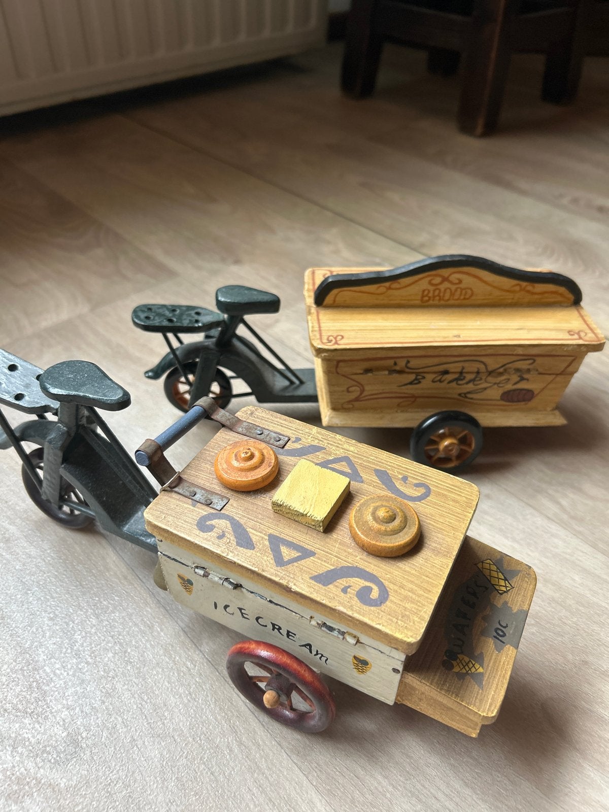 Decoratieve houten miniatuur bakfietsen, Ophalen of Verzenden