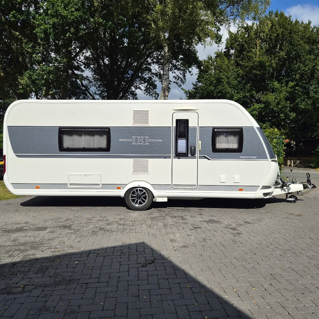 Hobby Prestige 560 WFU 2018 | Mover | Voortent | 100 km/h, Rondzit, Reservewiel, Bedrijf, 5 tot 6 meter