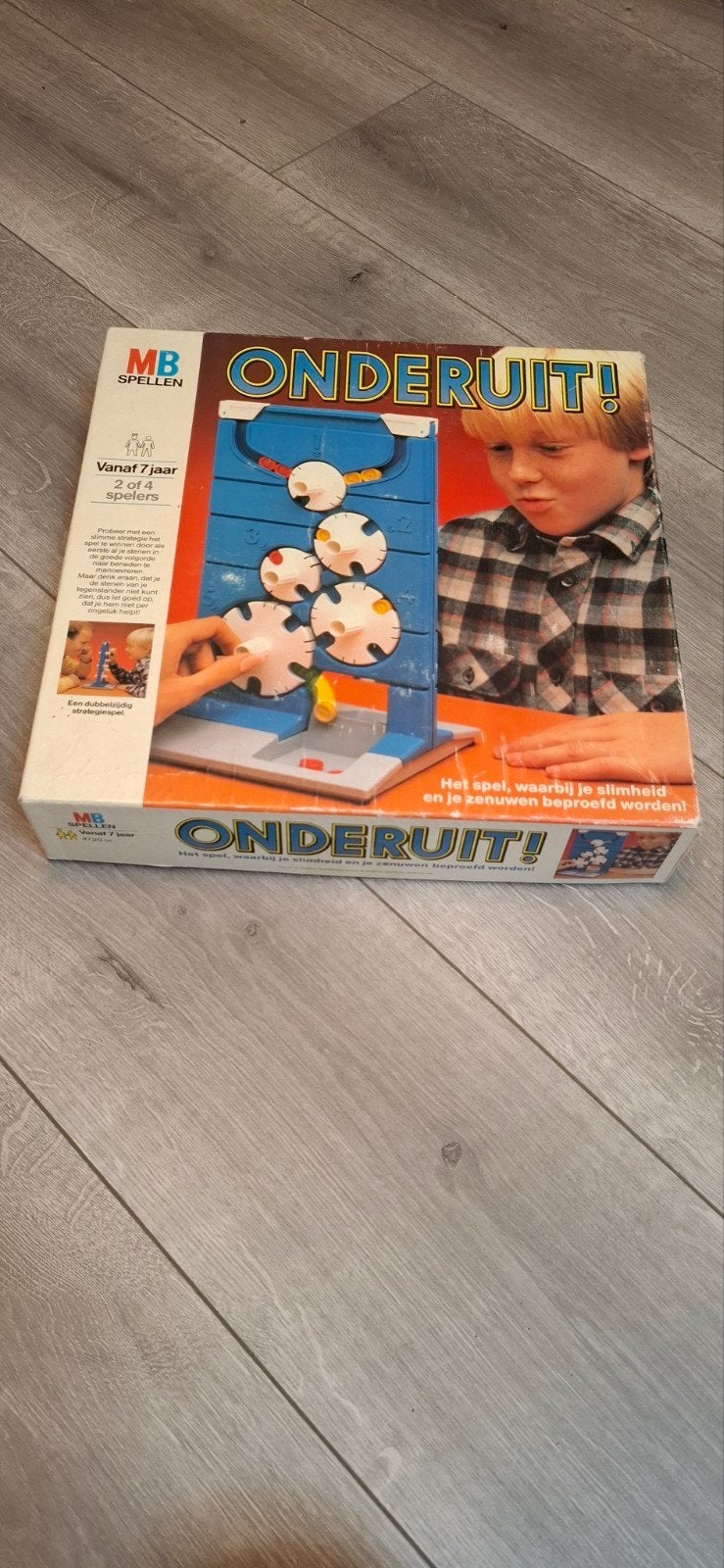 MB Spellen Onderuit! Bordspel - Klassiek Gezinsspel, Drie of vier spelers, Ophalen of Verzenden, Gebruikt, MB Spellen