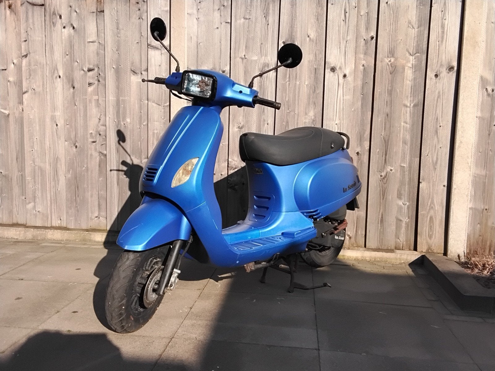 Zeer nette la souris sourini [9000km] [55km/u] snor scooter, Fietsen en Brommers, Ophalen, Benzine, Overige modellen