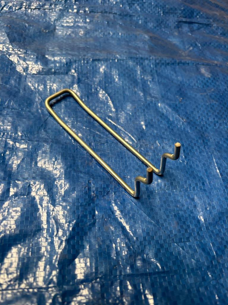 Tegometall dubbele wandhaken perfo 10 cm., Ophalen, Zo goed als nieuw