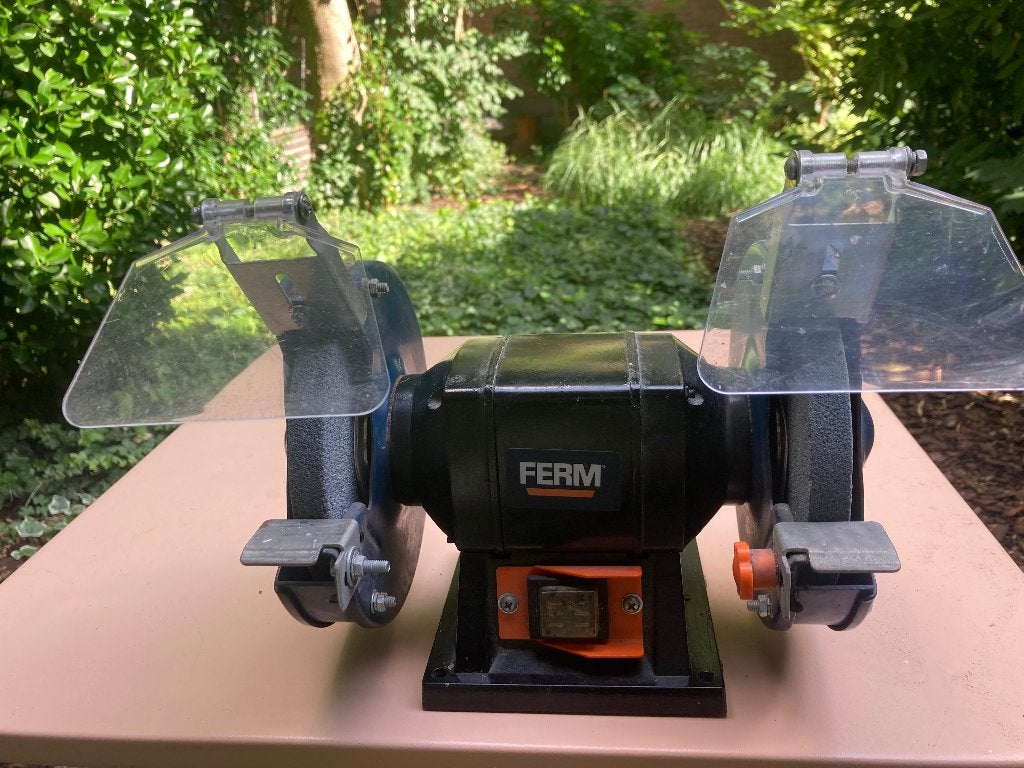 Slijpmachine "Ferm", Ophalen of Verzenden, Zo goed als nieuw, Minder dan 700 watt, Werkbankslijpmachine