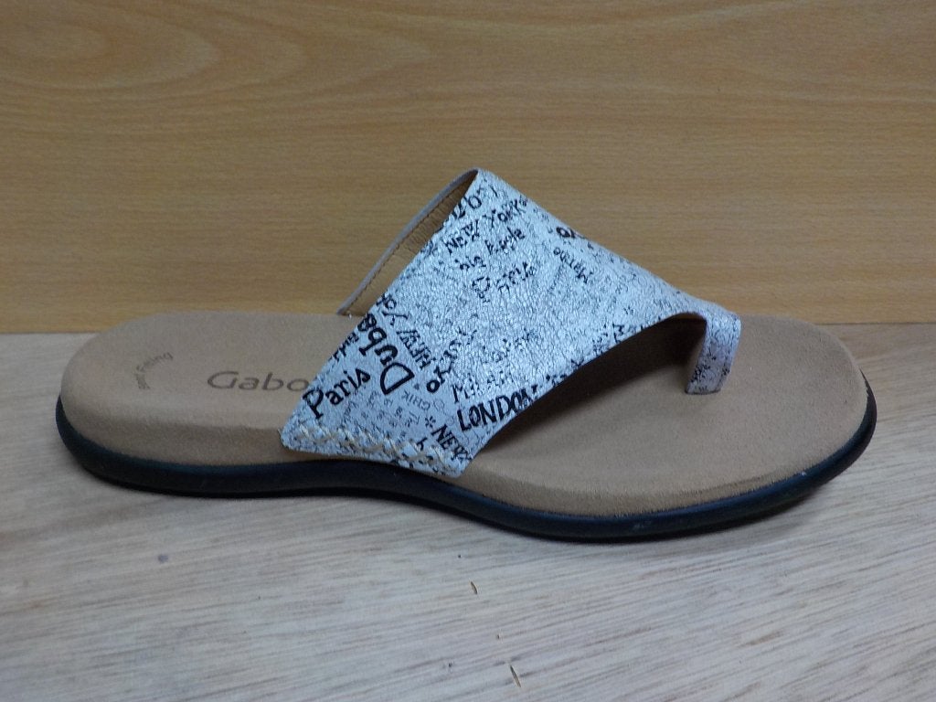 Gabor teenslippers maat 39, Slippers, Joachim-Gabor-Platz 1, 83024 Rosenheim, Germany, Wit, Nieuw