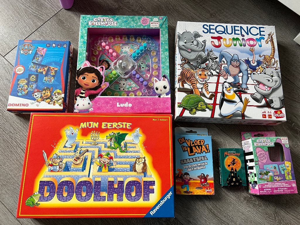 spelletjes pakket - doolhof, ludo, sequence, domino, Ophalen of Verzenden, Zo goed als nieuw