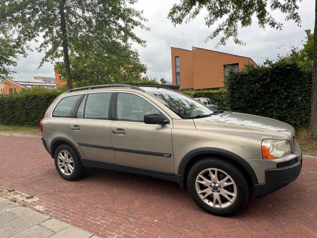Volvo XC90 2.9 T6 Geartronic 2003 Bruin (7 zitter), Auto's, Volvo, Beige, Bruin, 138 €/maand, 7 stoelen