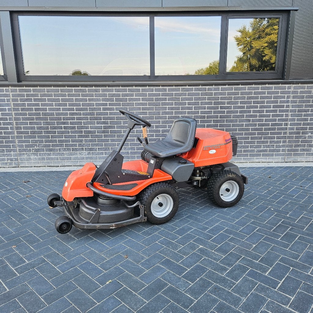 Husqvarna Rider 11, Tuin en Terras, Zitmaaiers, Ophalen, Gebruikt, Versnellingen, 90 tot 120 cm