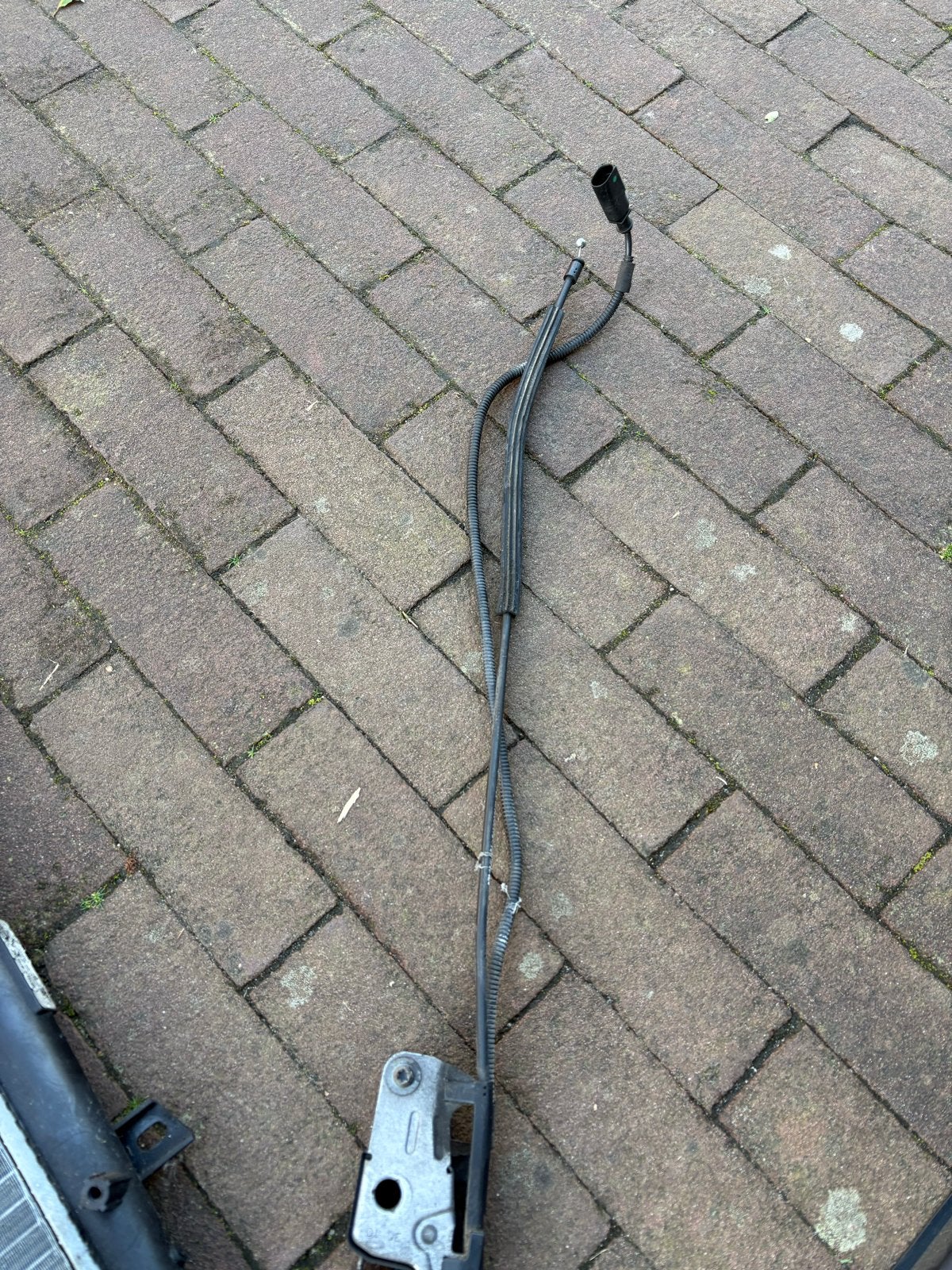 Motorkap kabel golf 6, Ophalen, Gebruikt