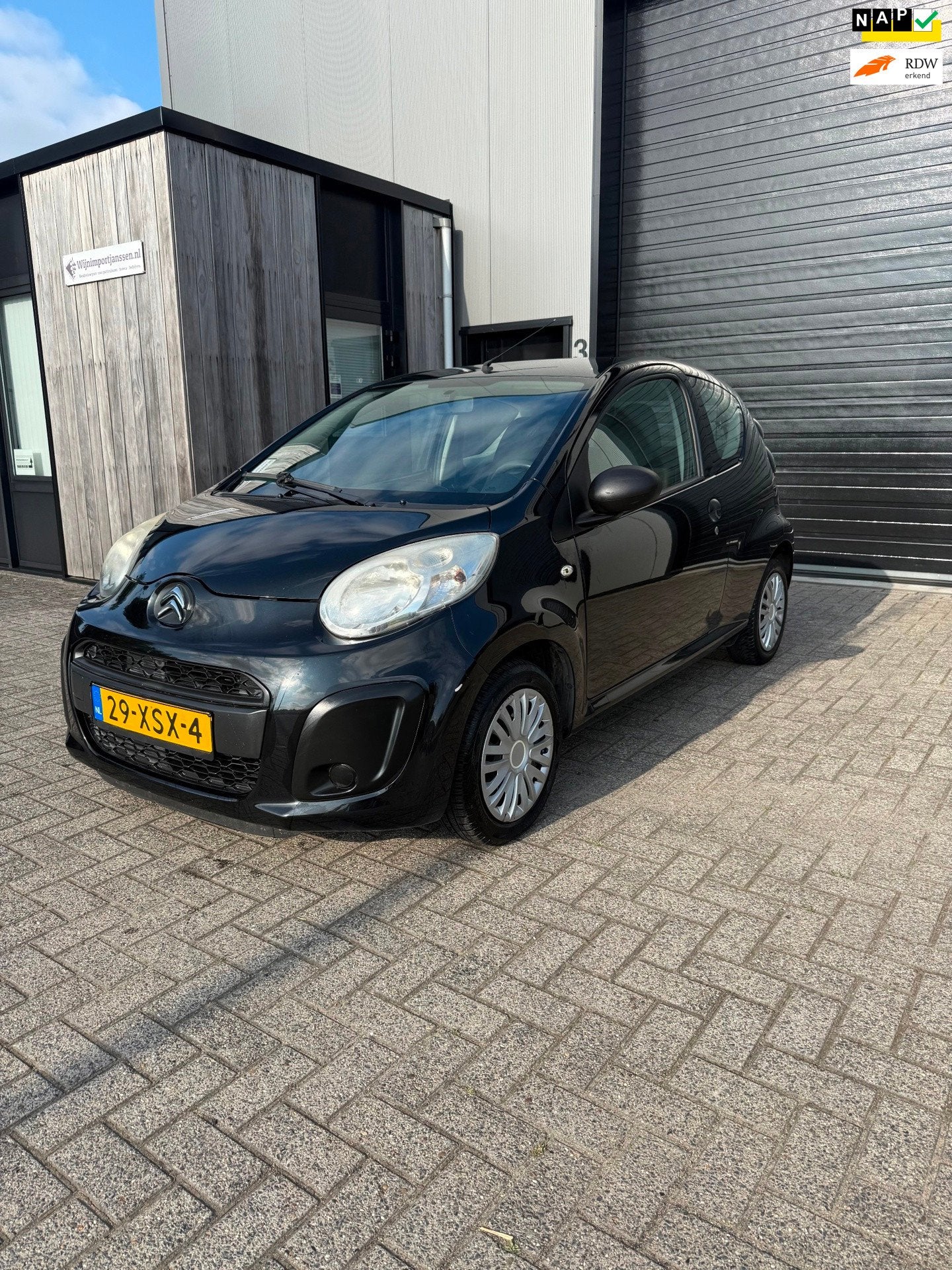Citroen C1 1.0 Attraction 1E EIG|FACELIFT|AIRCO|ZUINIG|3DRS|, Auto's, Voorwielaandrijving, Stof, Gebruikt, Zwart