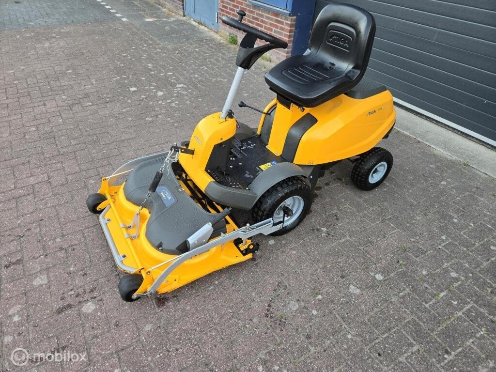 Zitmaaier  frontmaaier stiga villa mulch hydro, Ophalen, Zo goed als nieuw, Mulchfunctie