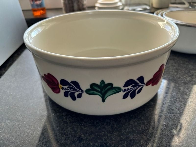 Boerenbont ronde ovenschaal 24 cm Boerenbond, Huis en Inrichting, Keuken | Servies, Gebruikt, Landelijk/Boerenbont, Ophalen of Verzenden