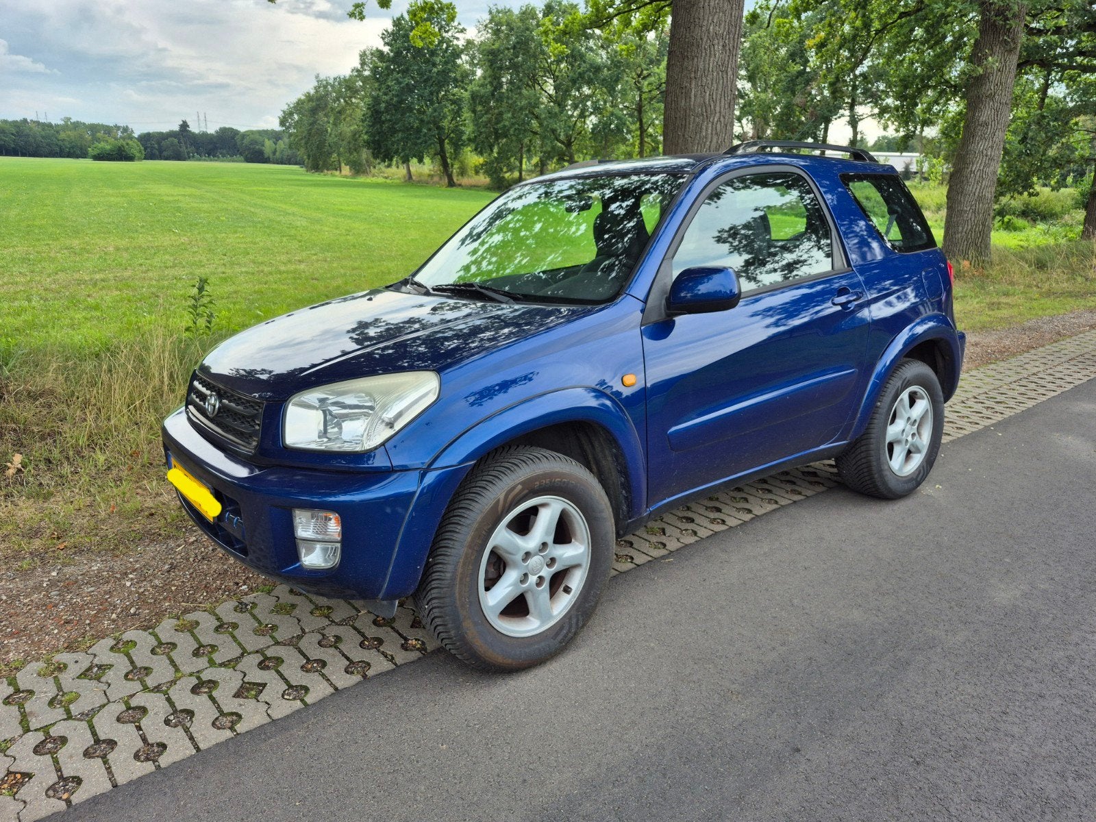 Toyota - RAV4 2.0 - 16V VVT-i Sol

2.0-16V VVT-i Sol, Auto's, Particulier, Te koop