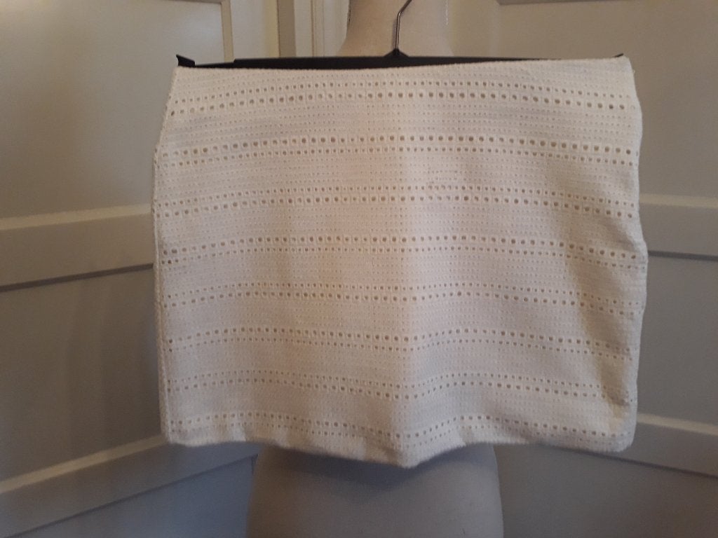 Leuk wit gevoerd broderie rokje van ZARA    maat M, Maat 38/40 (M), Verzenden, Zo goed als nieuw, Boven de knie