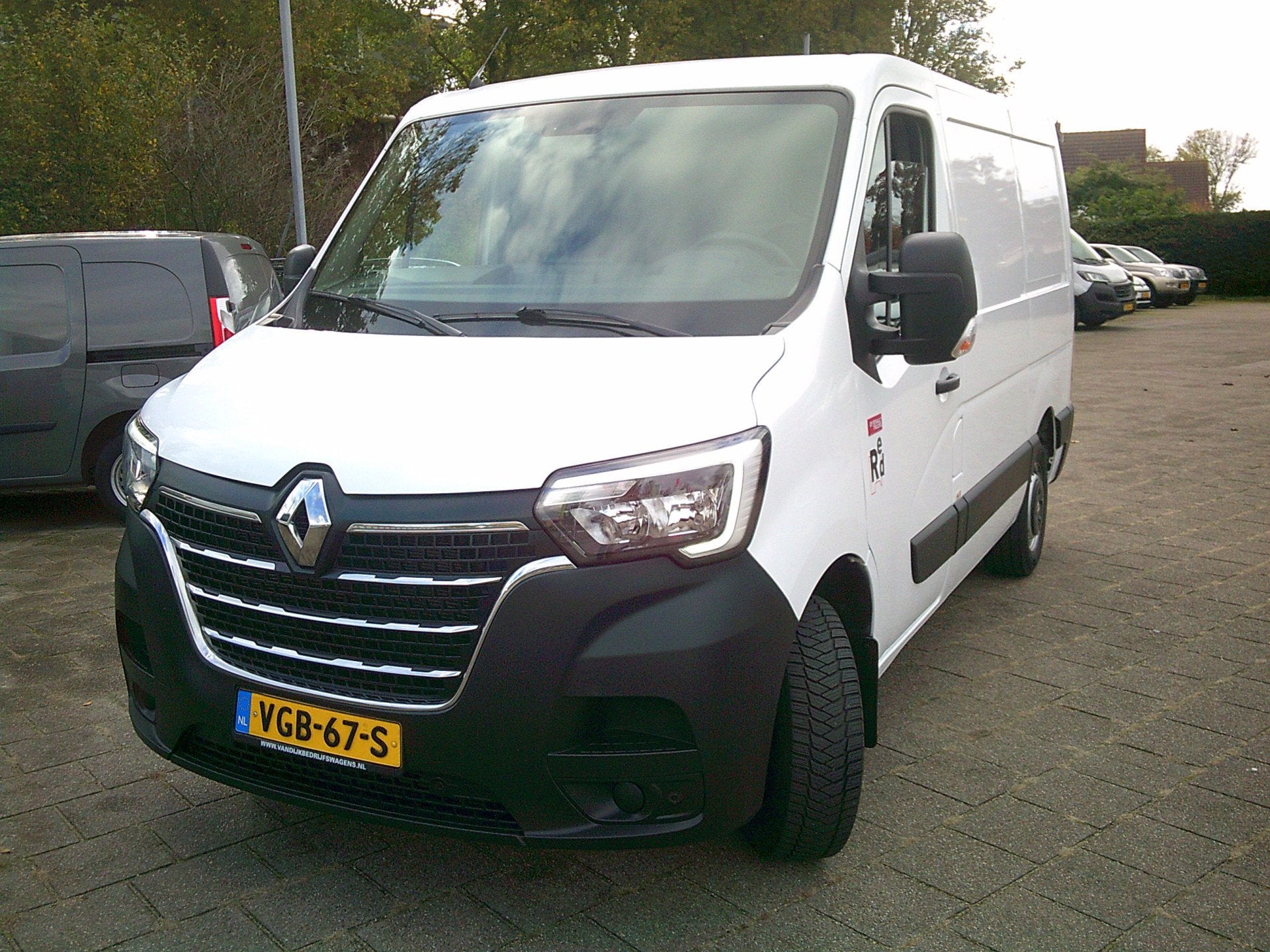 Renault Master T33 2.3 dCi 150 L1H1 Energy VOORZIEN VAN AIRC, Dealer onderhouden, Stof, Gebruikt, 4 cilinders