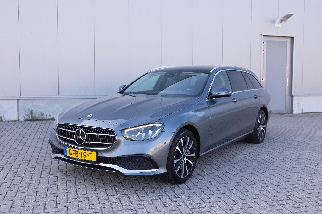 MercedesBenz E-Klasse Estate 300de Luxury Line PANO | NAVI, Automaat, Achterwielaandrijving, Plug-in hybride, Stationwagon