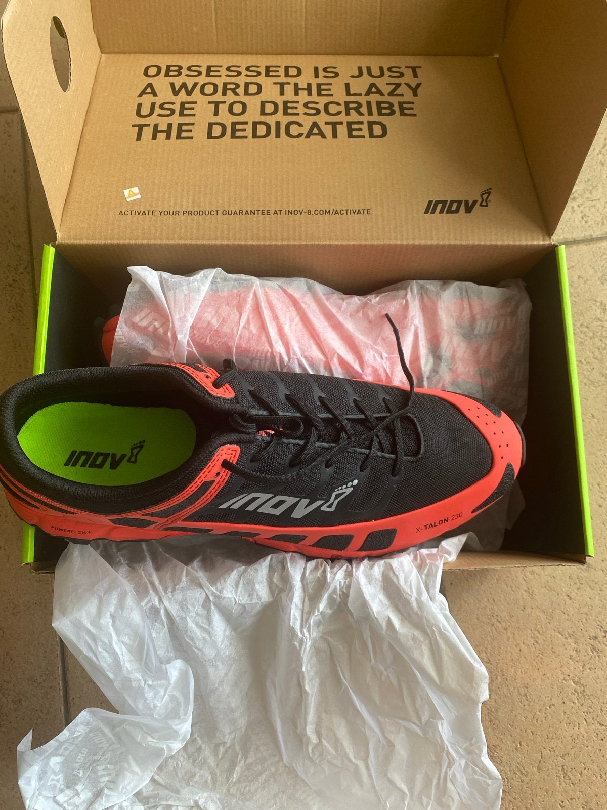 Inov-8 X-Talon 230 Hardloopschoenen Zwart/Rood - Nieuw, Overige merken, Hardloopschoenen, Nieuw, Ophalen of Verzenden