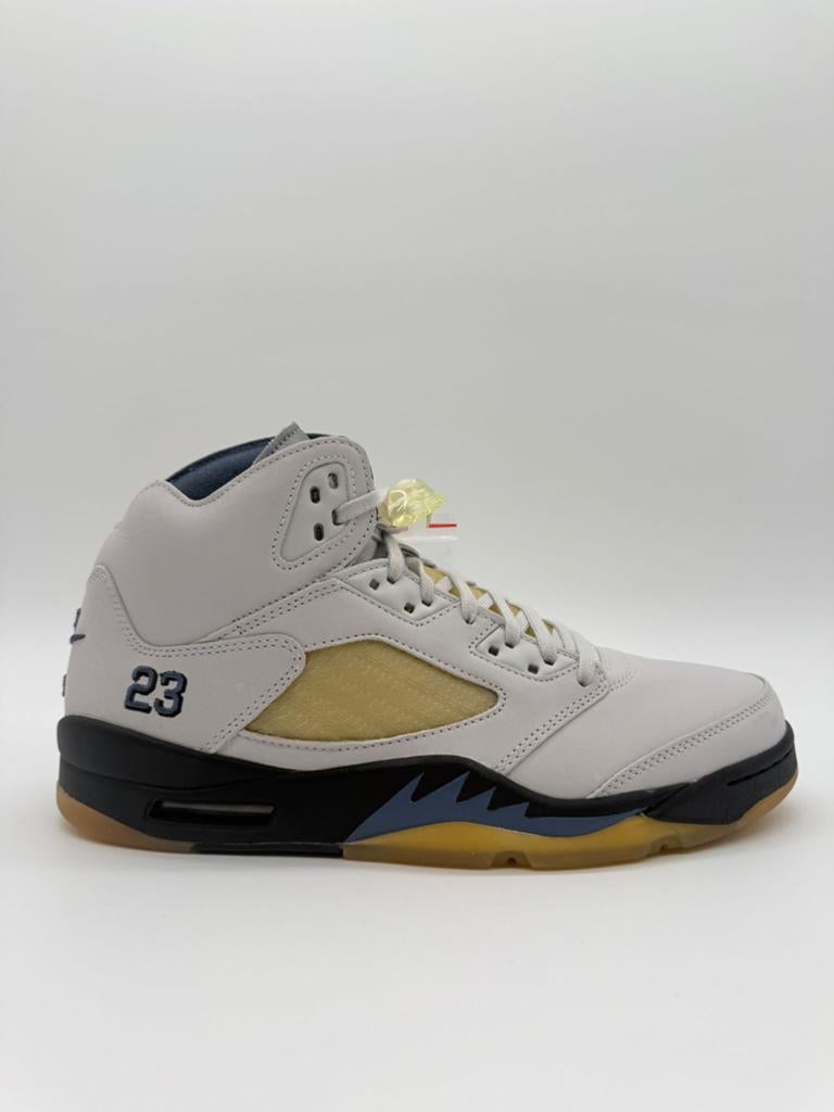 Nike Jordan 5 A Ma Maniere Dawn - Maat 45 - Nieuw, Overige kleuren, ., Nieuw, Ophalen of Verzenden