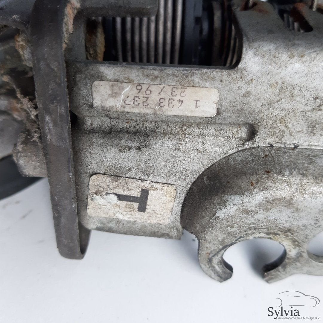 Foto 4 van Gasklephuis BMW serie E36 E38 E39 Z3 M52 1433237