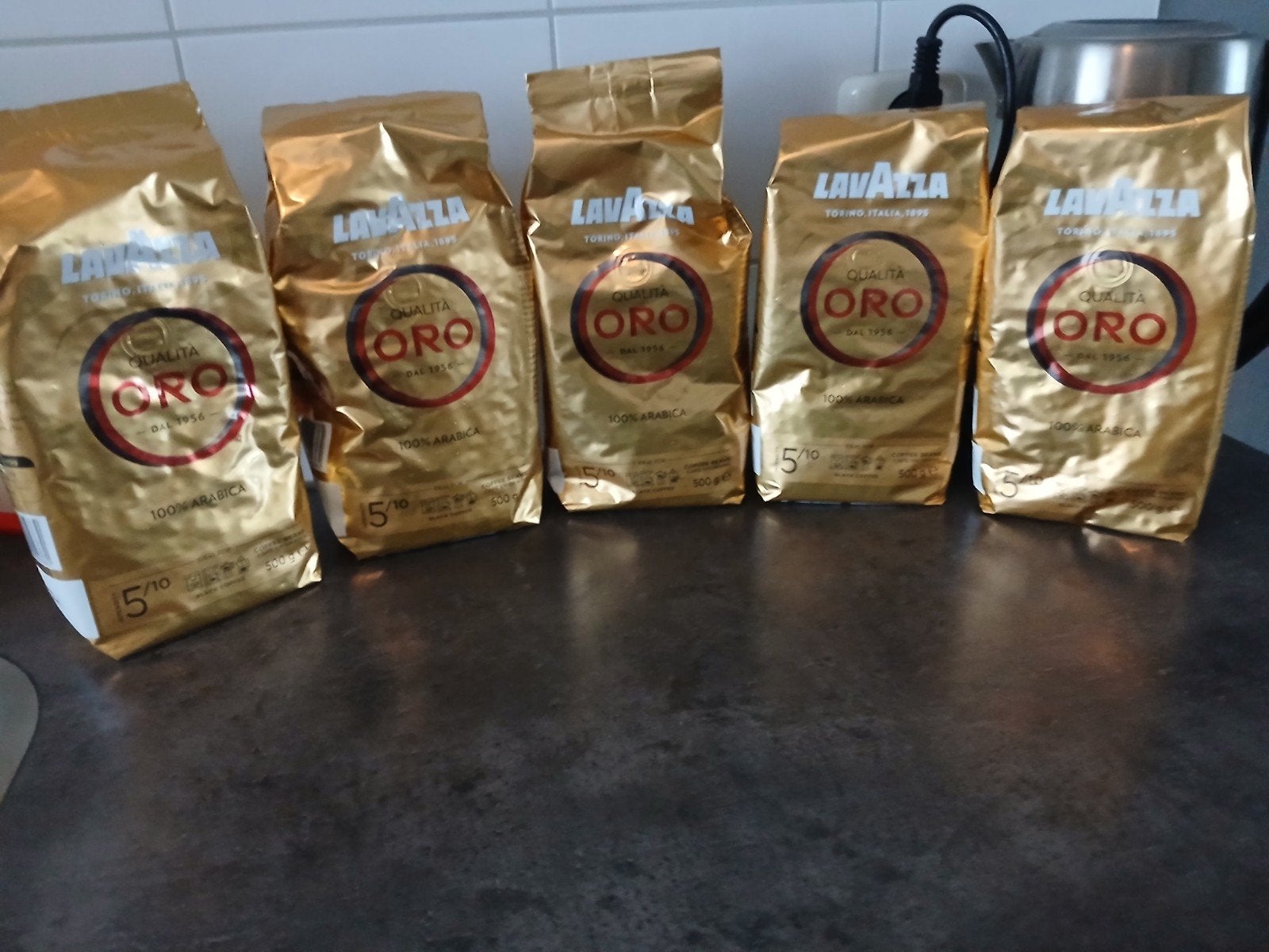 Lavazza Qualità Oro 100% Arabica Koffiebonen (500g), Diversen, Levensmiddelen, Ophalen of Verzenden