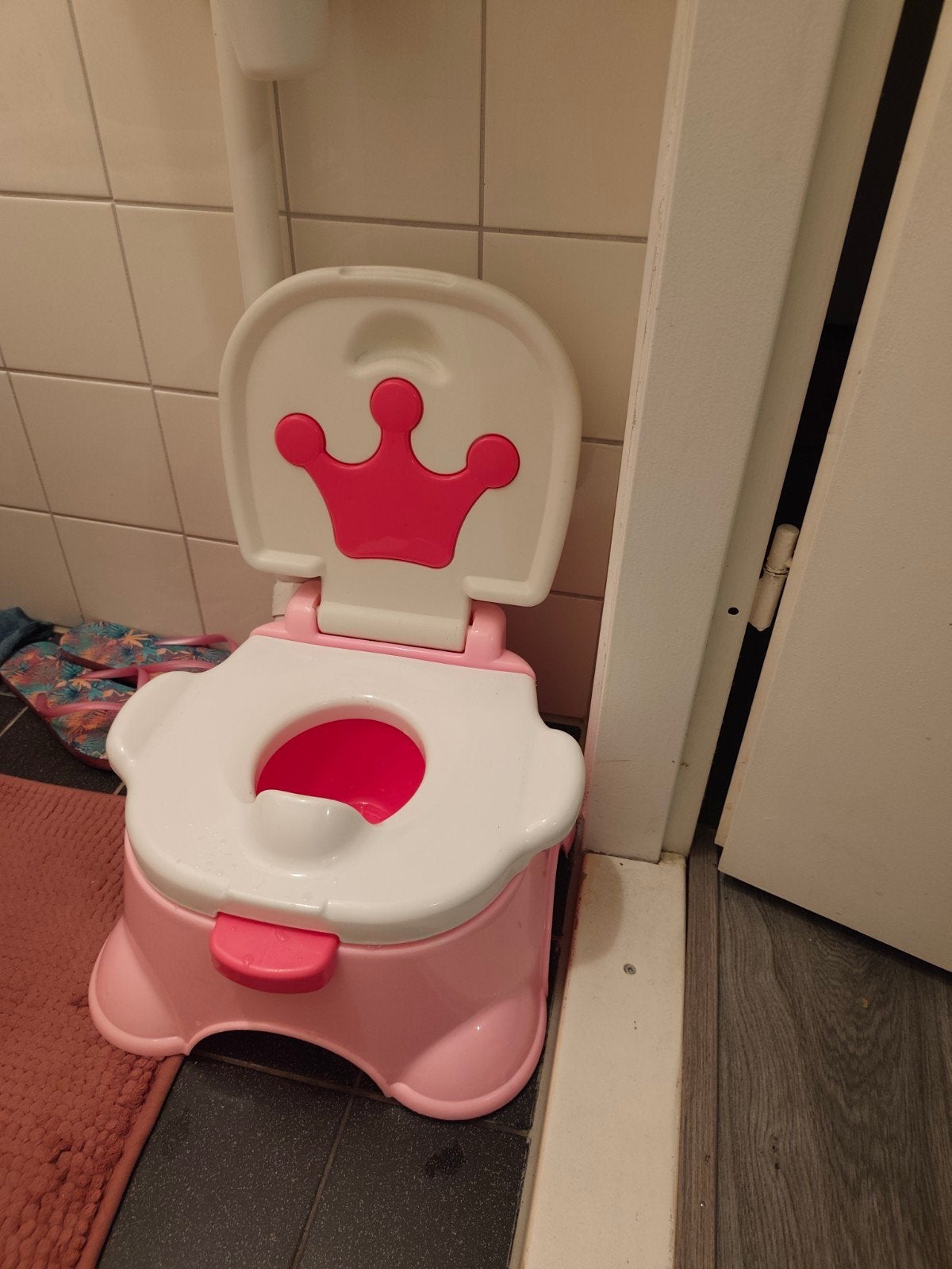 Roze kinderpotje met kroon - Zo goed als nieuw, Ophalen of Verzenden, Zo goed als nieuw