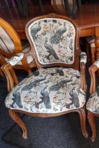 Noten dames fauteuil opnieuw gestoffeerd, Huis en Inrichting, Fauteuils, Ophalen, Zo goed als nieuw, 75 tot 100 cm