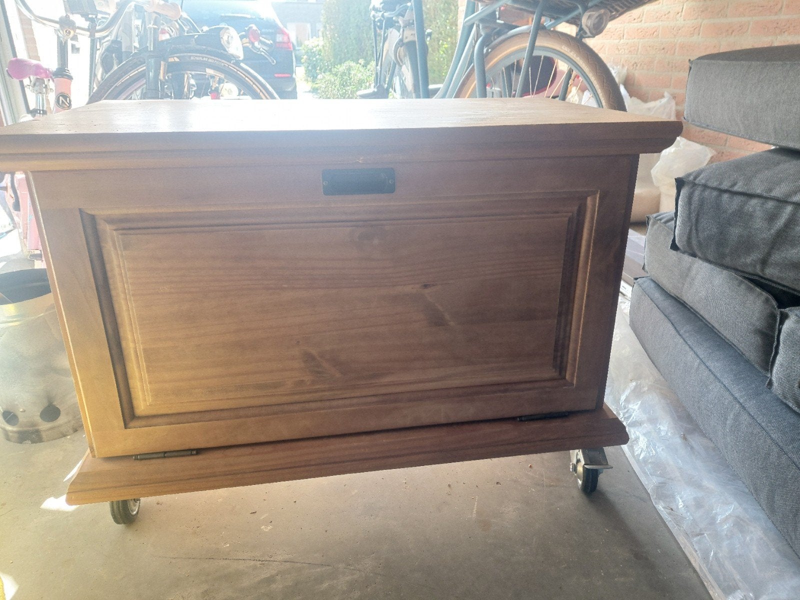 Teakhouten dekenkist/speelkist/ tv meubel op wieltjes, Huis en Inrichting, Ophalen, Gebruikt, 50 tot 100 cm