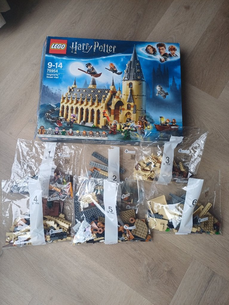 Lego (als nieuw) Harry Potter Great hall 75954, Lego, Harry Potter, Ophalen of Verzenden, Zo goed als nieuw