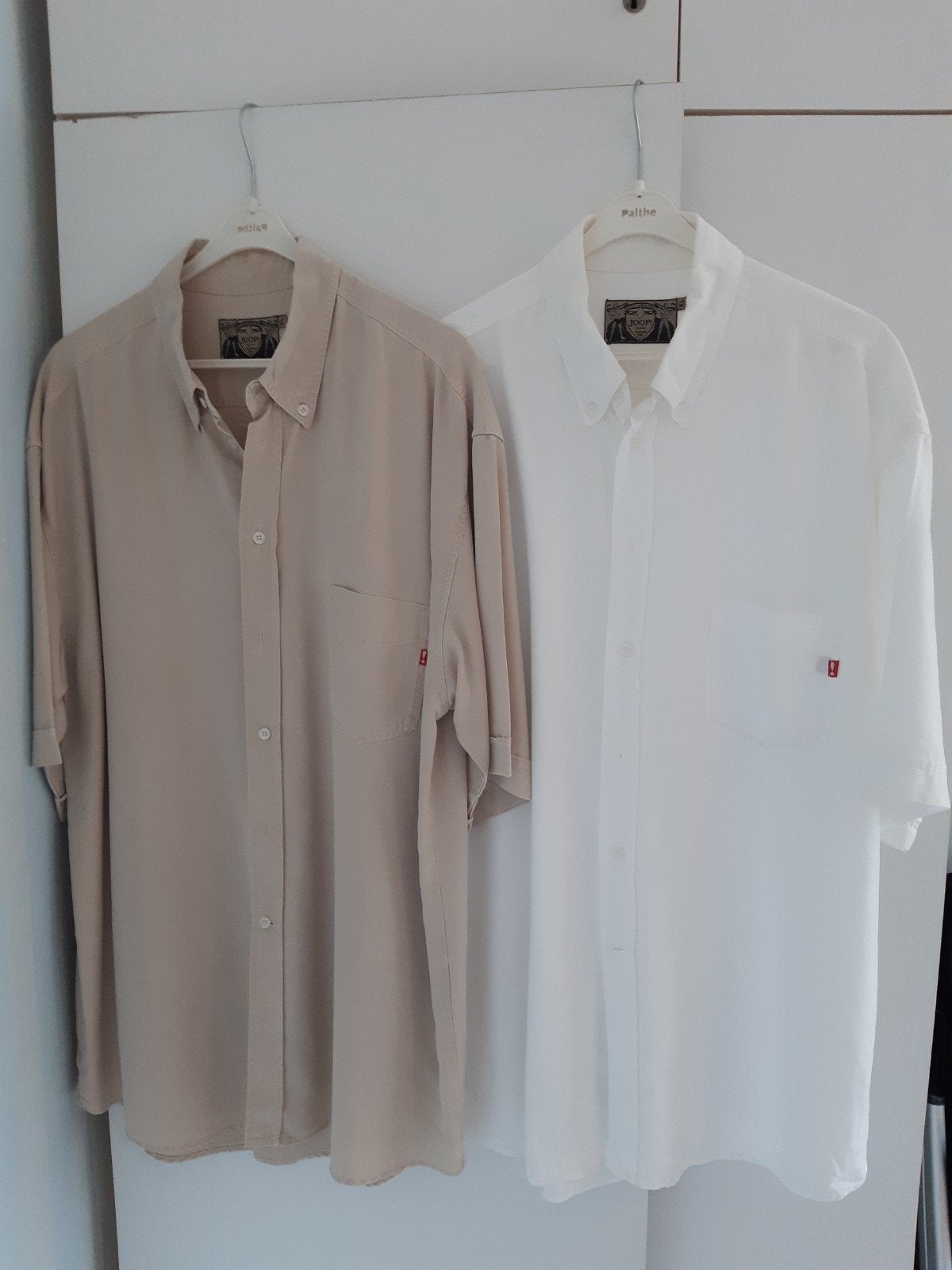 Te koop 2 mooie overhemden van Joop, Ophalen of Verzenden, Zo goed als nieuw, Wit, Halswijdte 43/44 (XL)