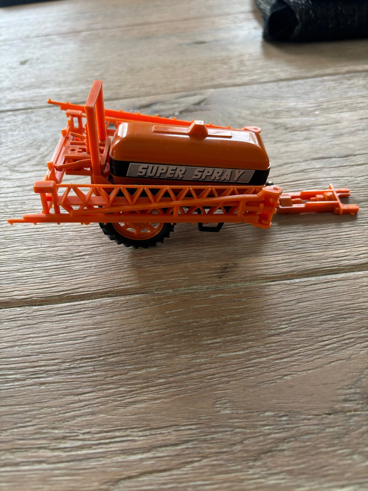 Britains 1:32 Super Spray Spuitmachine uit 1980, Ophalen of Verzenden, Gebruikt